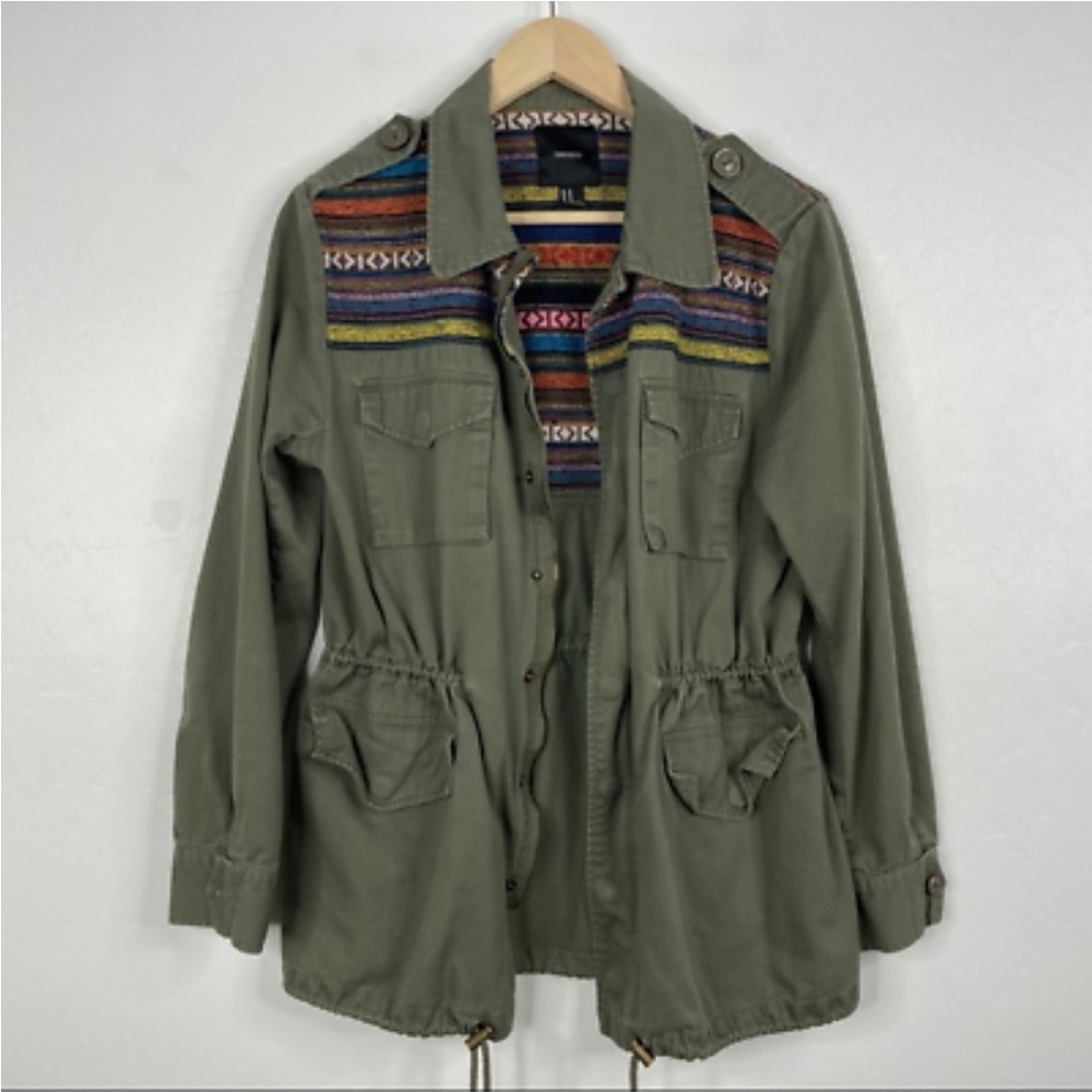NWOT Forever 21 Large Utility Jacket with Embroidered Detail